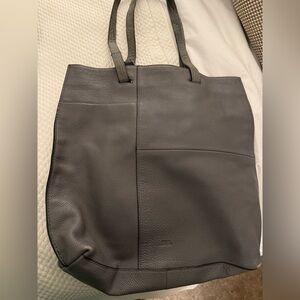 Vince camuto Cassia Leather Tote
